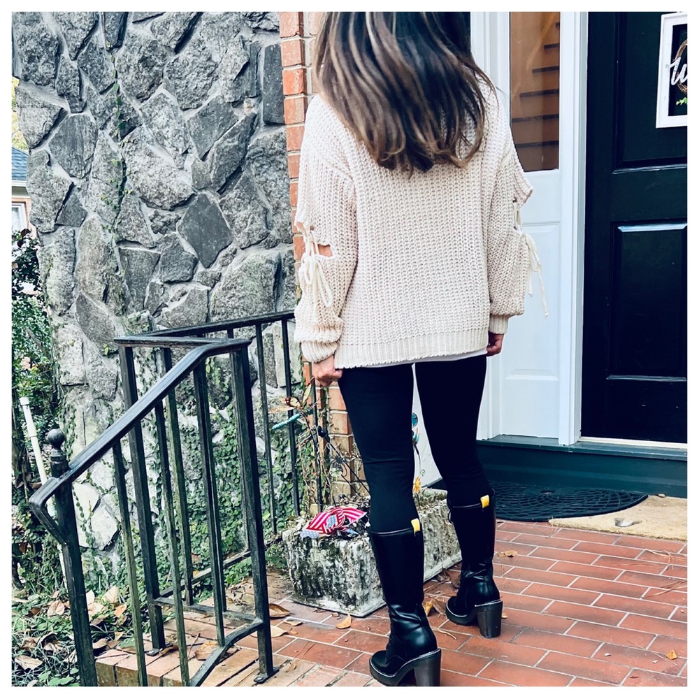 #14 ✨PARIS✨Chenille beige tie sweater - Picture 4 of 6